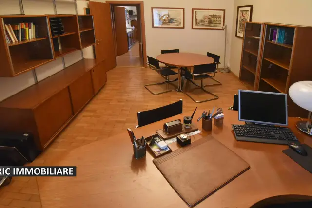 Shared office in Viale Papiniano 33, Milano - Photo 1