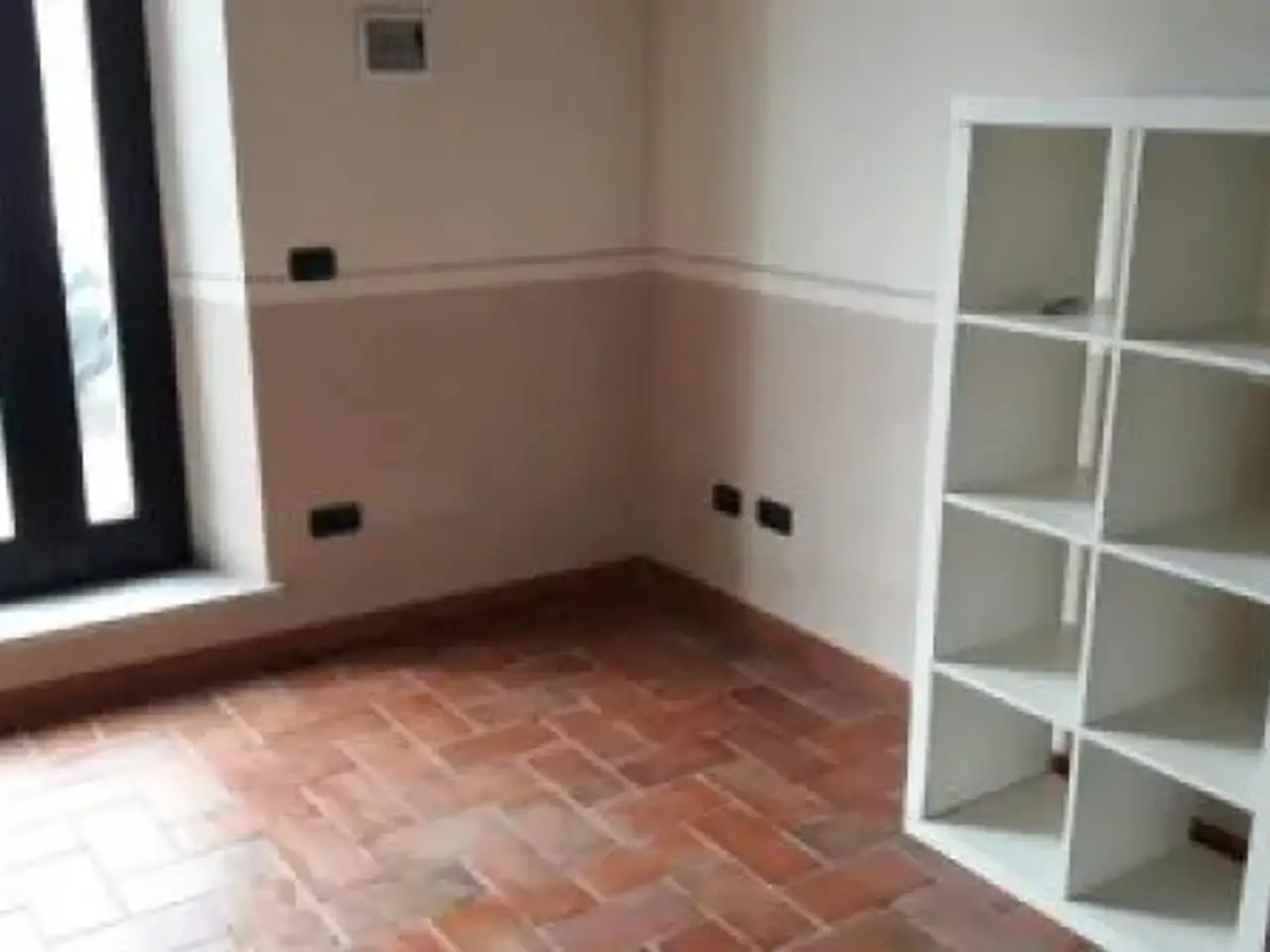 Negozio in Viale Giacomo Puccini 170, Lucca, {3} - Foto 1