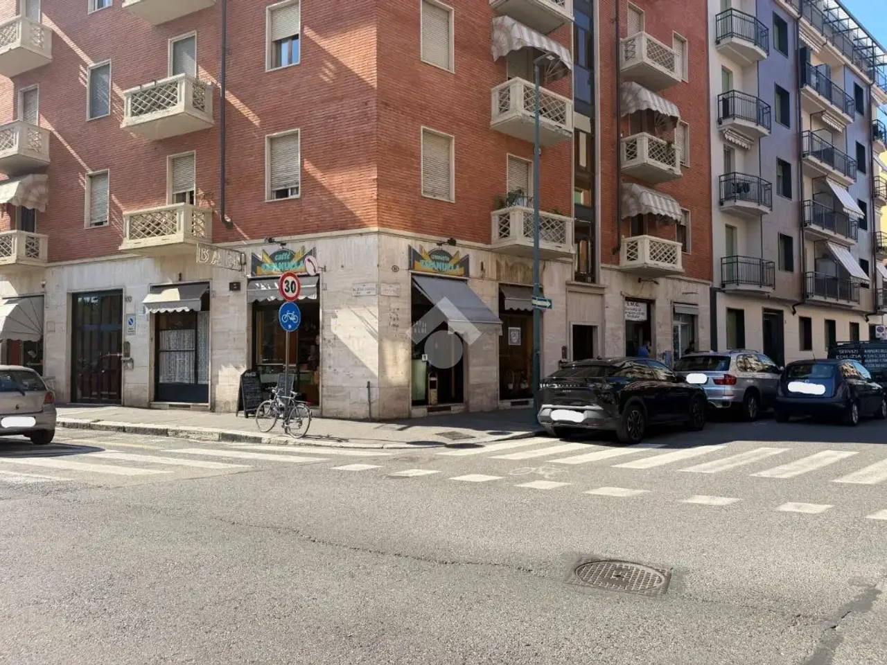 Negozio in Via Valentino Carrera 100, Torino, {3} - Foto 2