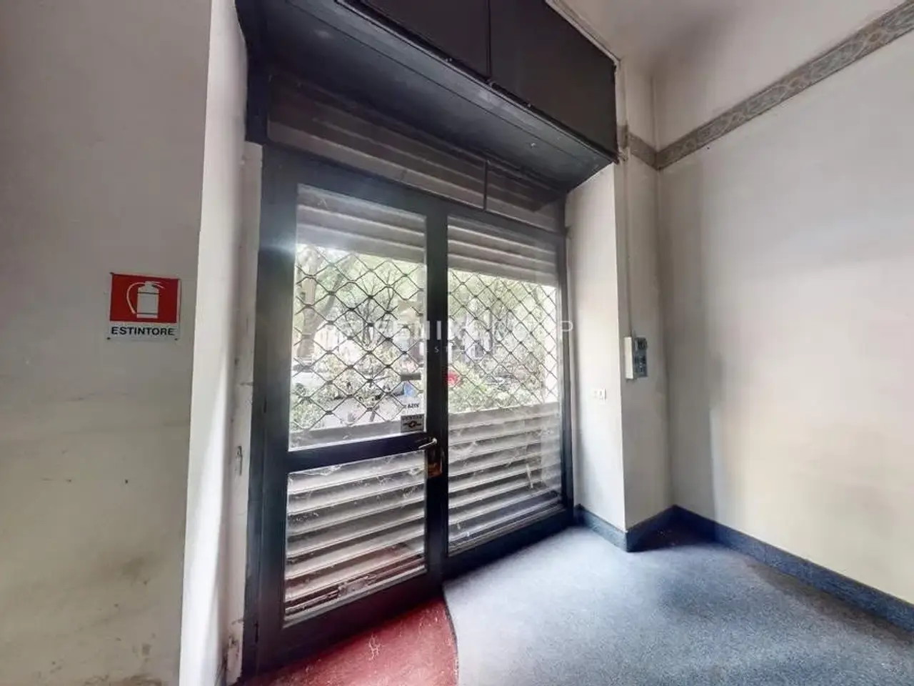 Negozio in Via Cadore 26, Milano, {3} - Foto 2