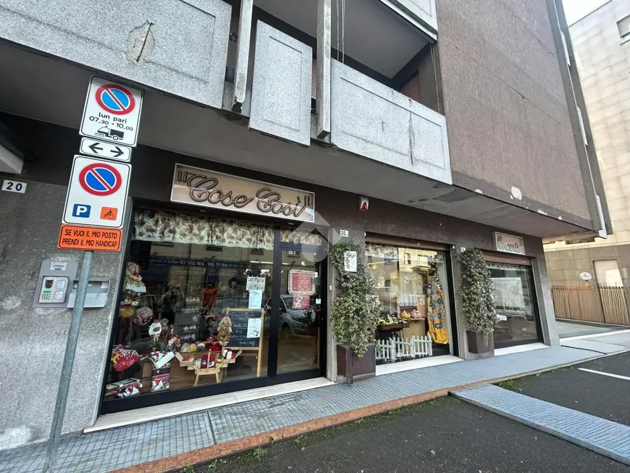 Negozio in Via Nazario Sauro 20, Lissone, {3} - Foto 1