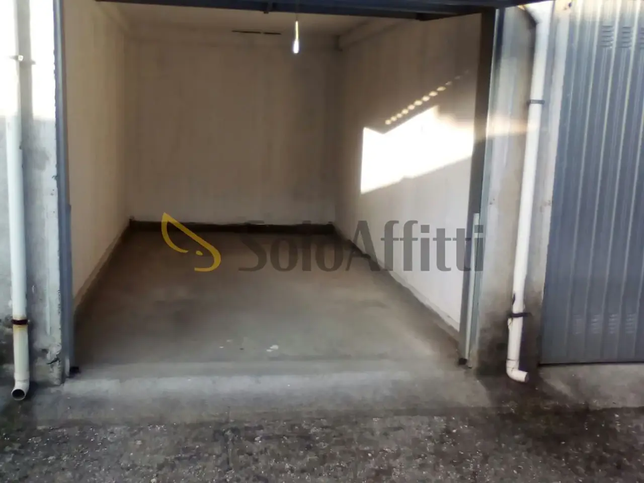 Parcheggio chiuso in Via F. Aporti 1, Seregno, {3} - Foto 1