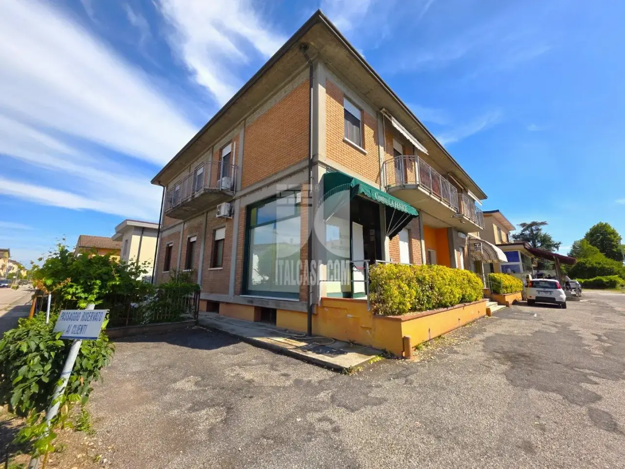 Negozio in Via Mazzini, Borgo Virgilio, {3} - Foto 1