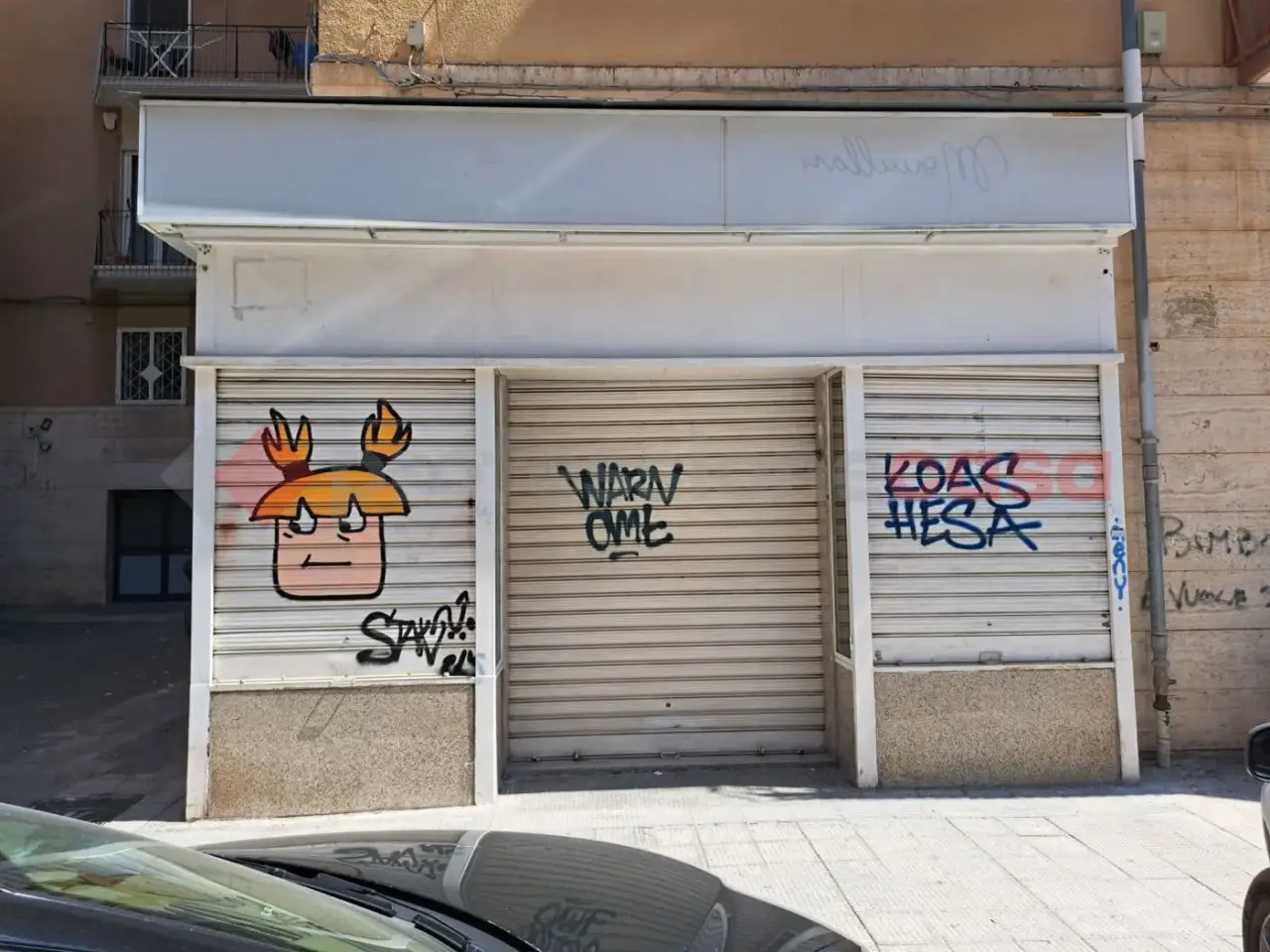 Negozio in Via Laterza 9, Bari, {3} - Foto 1