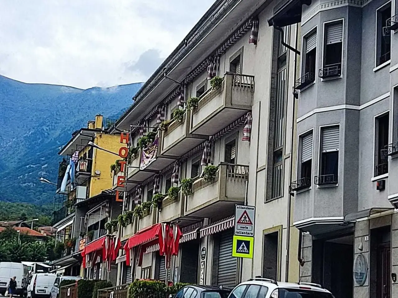 Negozio in Piazza III Alpini                 4, Perosa Argentina, {3} - Foto 2