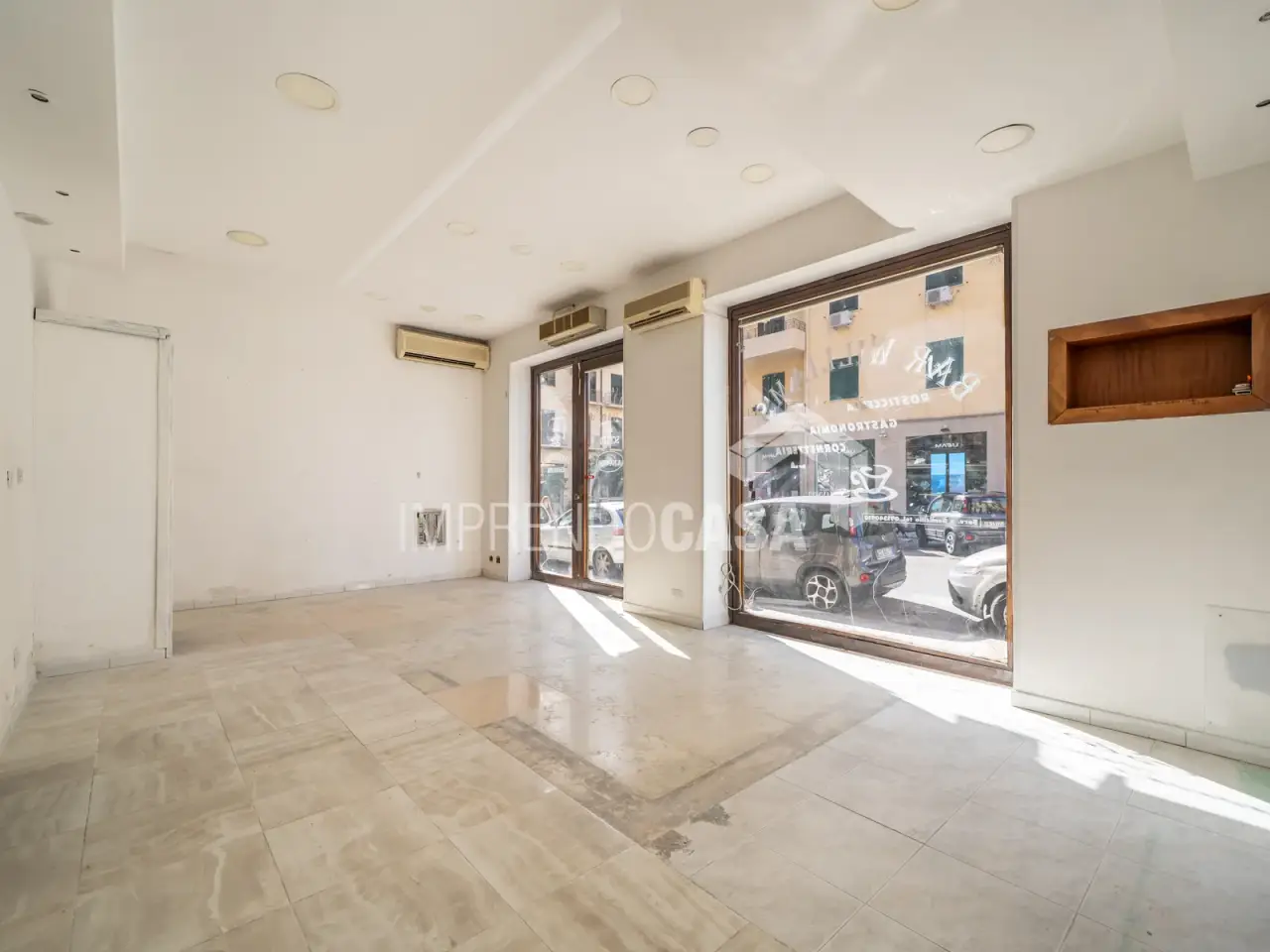 Negozio in Via Ludovico Ariosto 47, Palermo, {3} - Foto 1