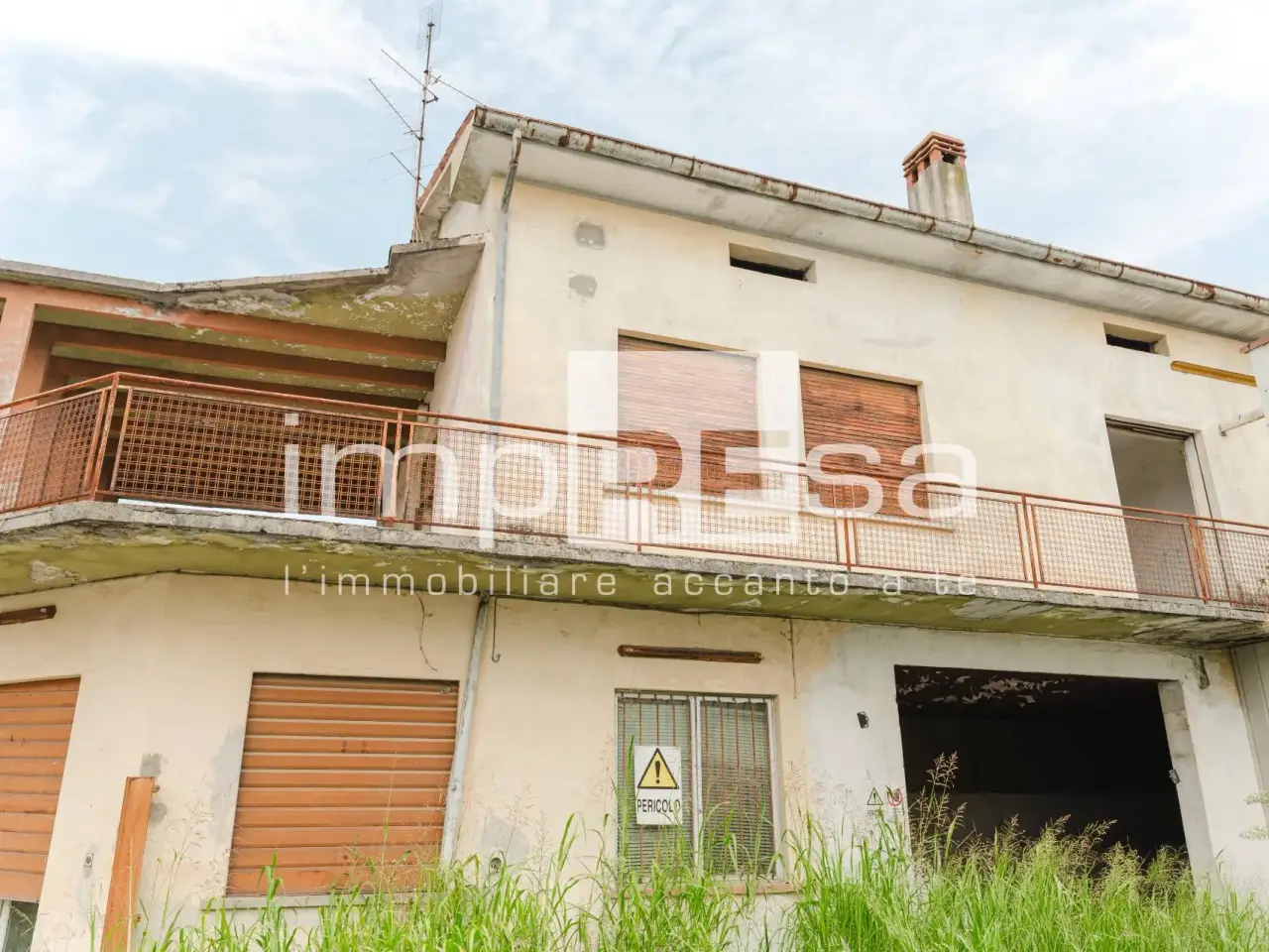 Magazzino in Via Meschio 16, Montebelluna, {3} - Foto 2