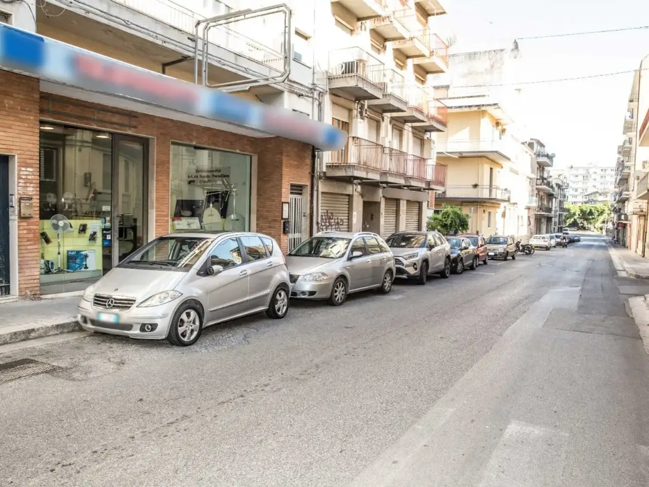 Negozio in Via Ingegner Migliorisi, Ragusa, {3} - Foto 1