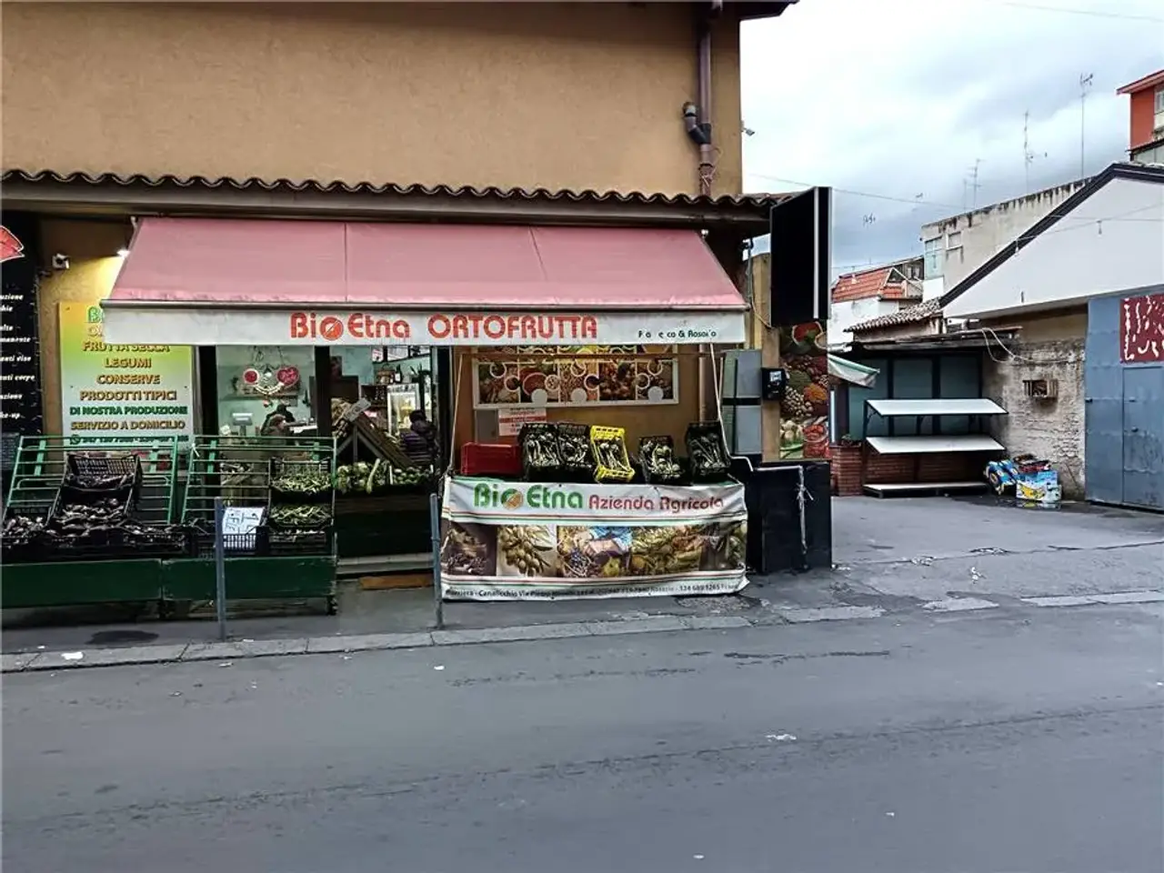 Frutta e verdura in Via Pietro Novelli 131, Catania, {3} - Foto 1