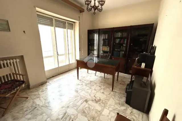 4-room flat in Viale dei Mille 160, Lamezia Terme - Photo 1