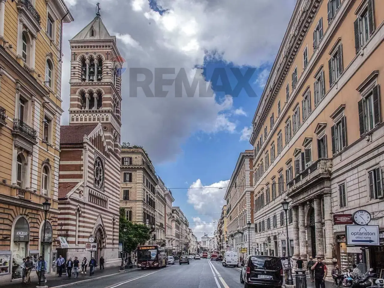 Negozio in Via Agostino Depretis Snc, Roma, {3} - Foto 1
