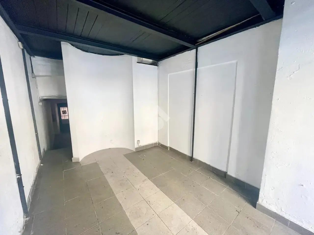 Negozio in Via Carlo Barabino 16, Genova, {3} - Foto 1