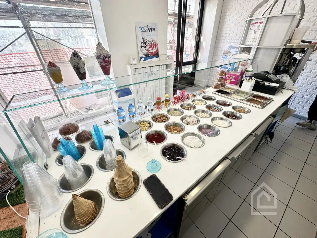 Gastronomia in Via Martiri della Libertà 128, San Mauro Torinese, {3} - Foto 1