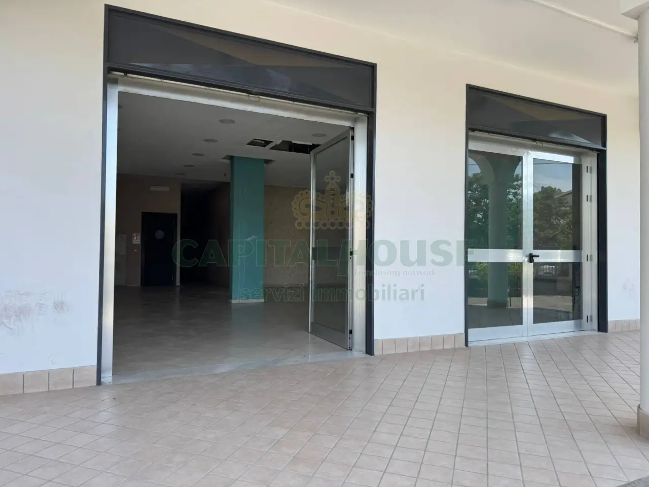 Esercizio commerciale in Via San Nicola, Carbonara Di Nola, {3} - Foto 2