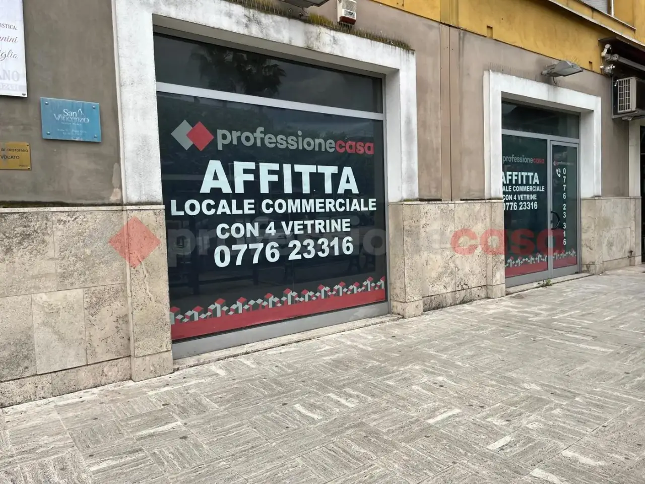 Negozio in Corso della Repubblica 232, Cassino, {3} - Foto 2
