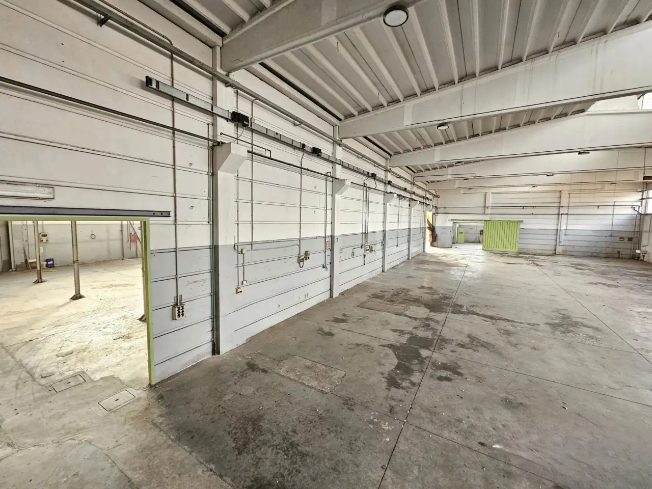 Magazzino in , Melegnano, {3} - Foto 2