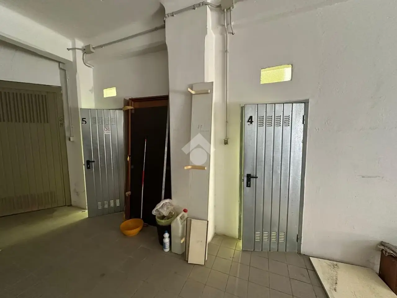 Magazzino in Viale Goffredo Franchini 6, Genova, {3} - Foto 2