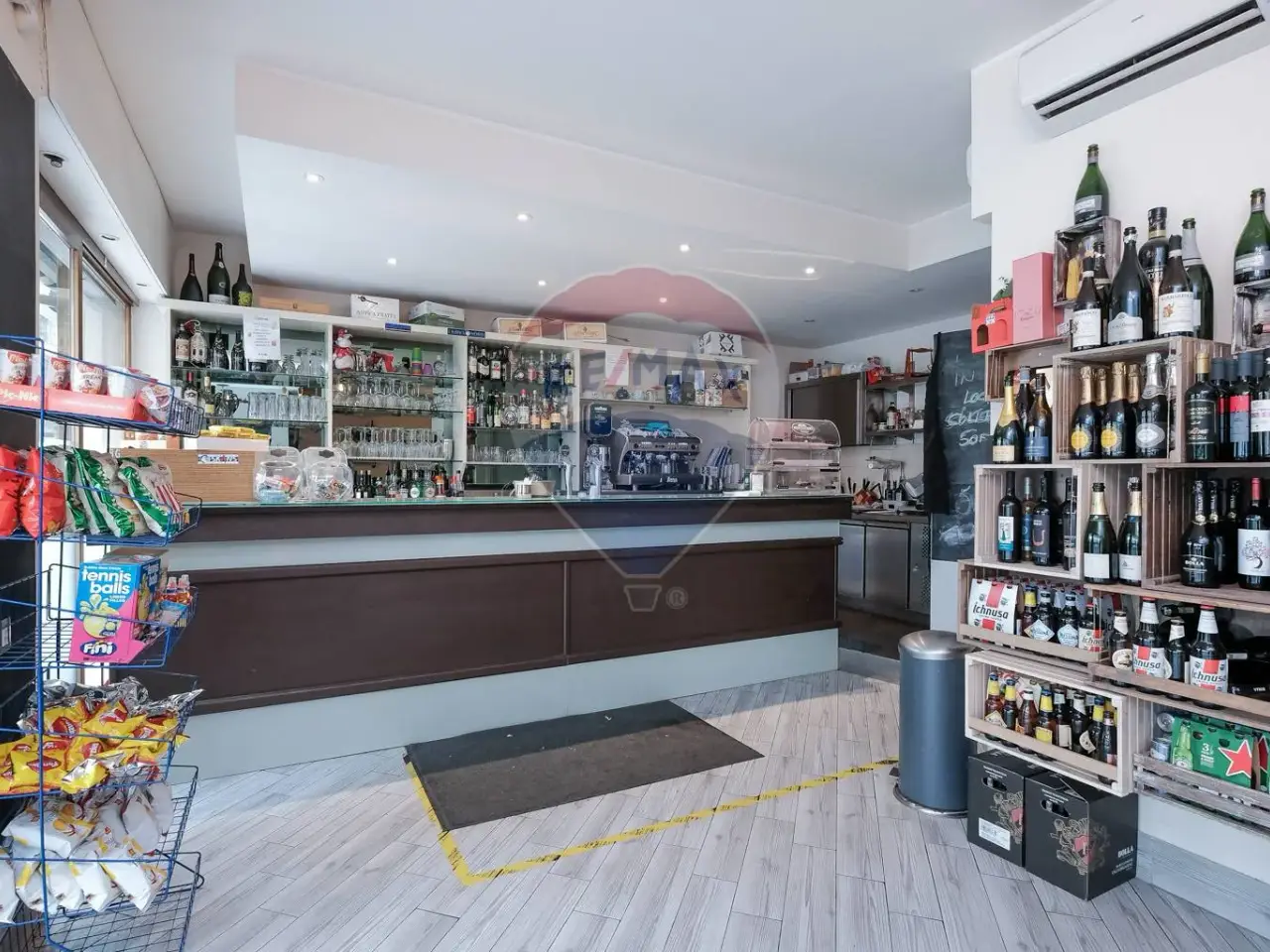 Bar in Via Costantina 1, Bergamo, {3} - Foto 2