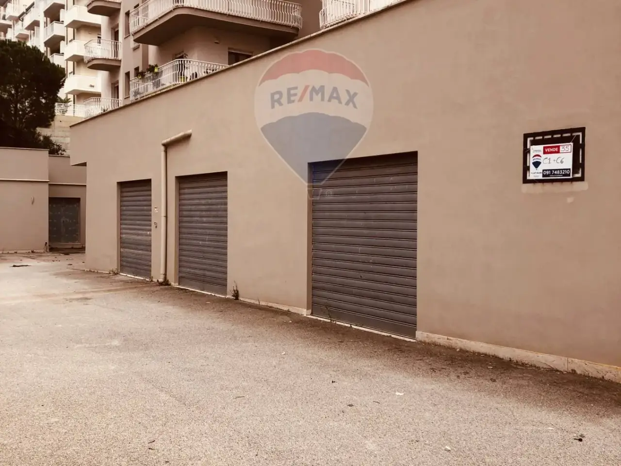 Negozio in Via Narici 22, Alcamo, {3} - Foto 1
