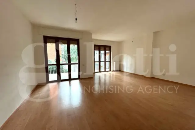 3-room flat in Viale Campania 58, Monza - Photo 1