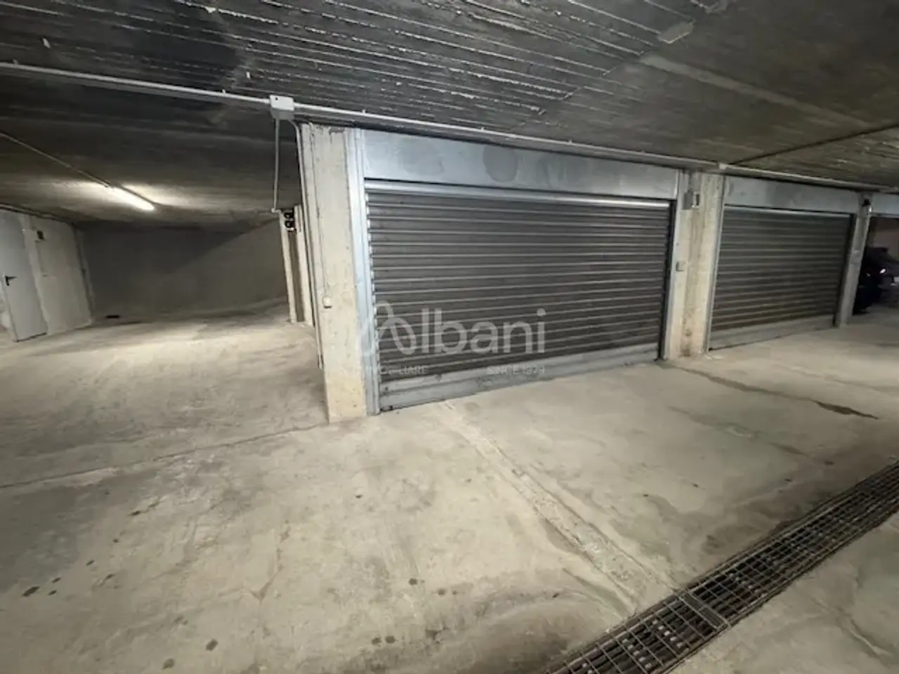 Parcheggio chiuso in , Sarzana, {3} - Foto 2