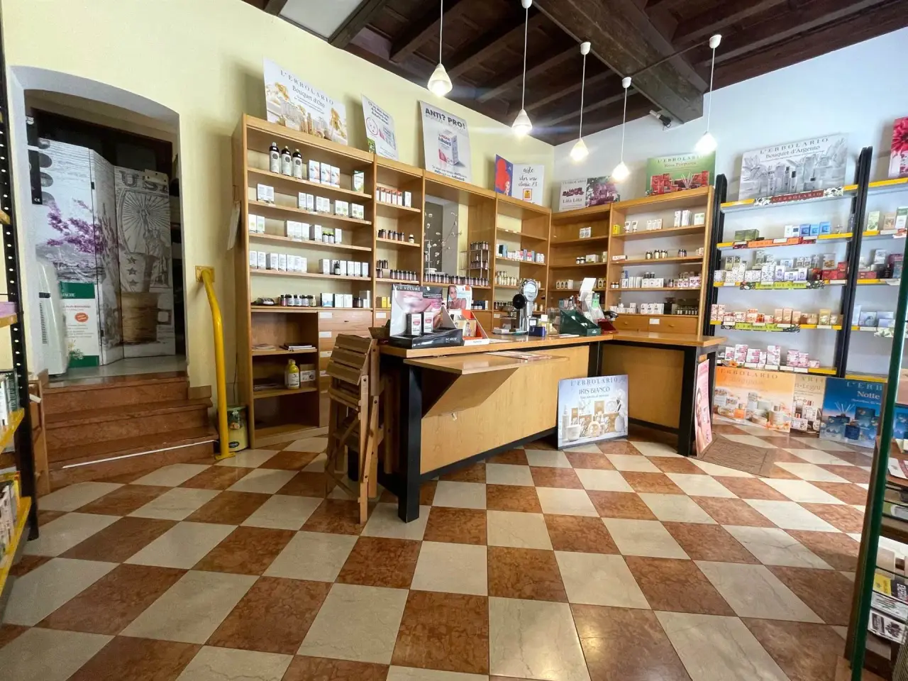 Negozio in Via Chiassi, Mantova, {3} - Foto 1