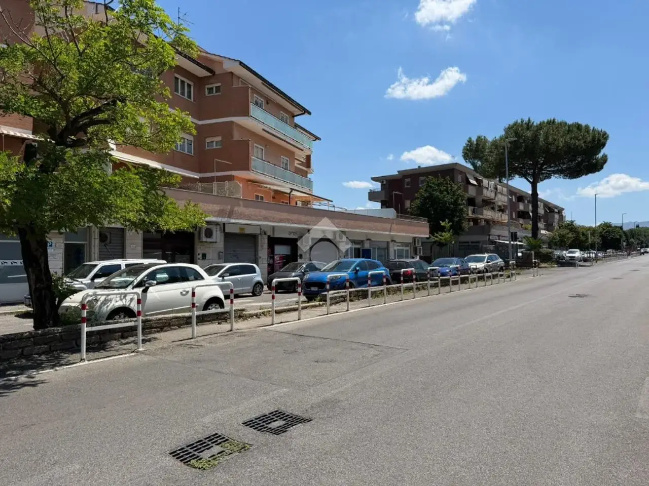 Negozio in Via del Casale Agostinelli 158, Roma, {3} - Foto 1