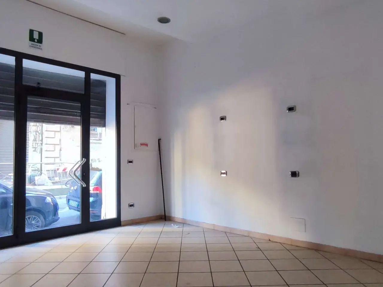 Negozio in Via dei Mulini  6, Livorno, {3} - Foto 1