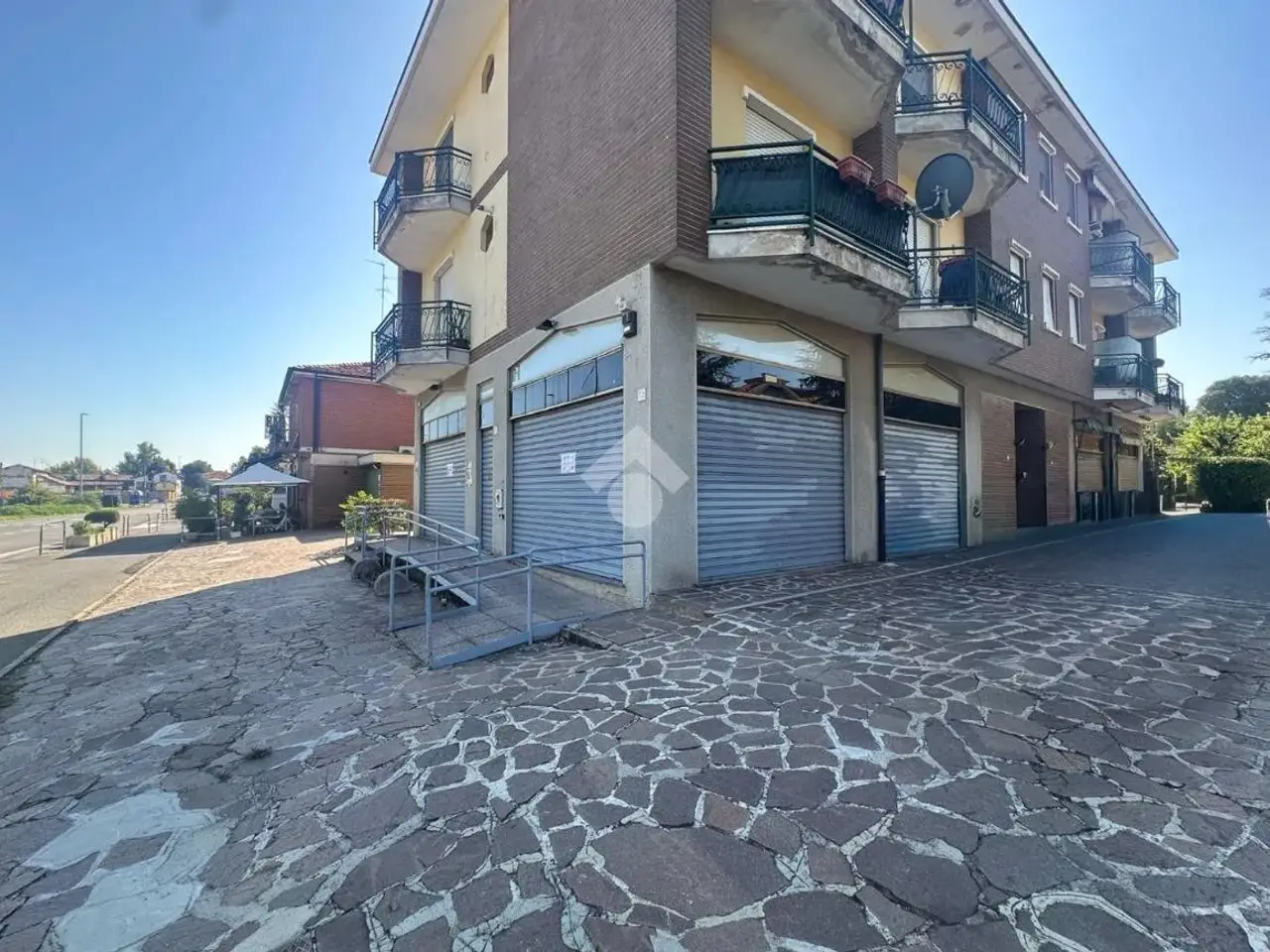 Negozio in Viale Europa 71, Crema, {3} - Foto 1