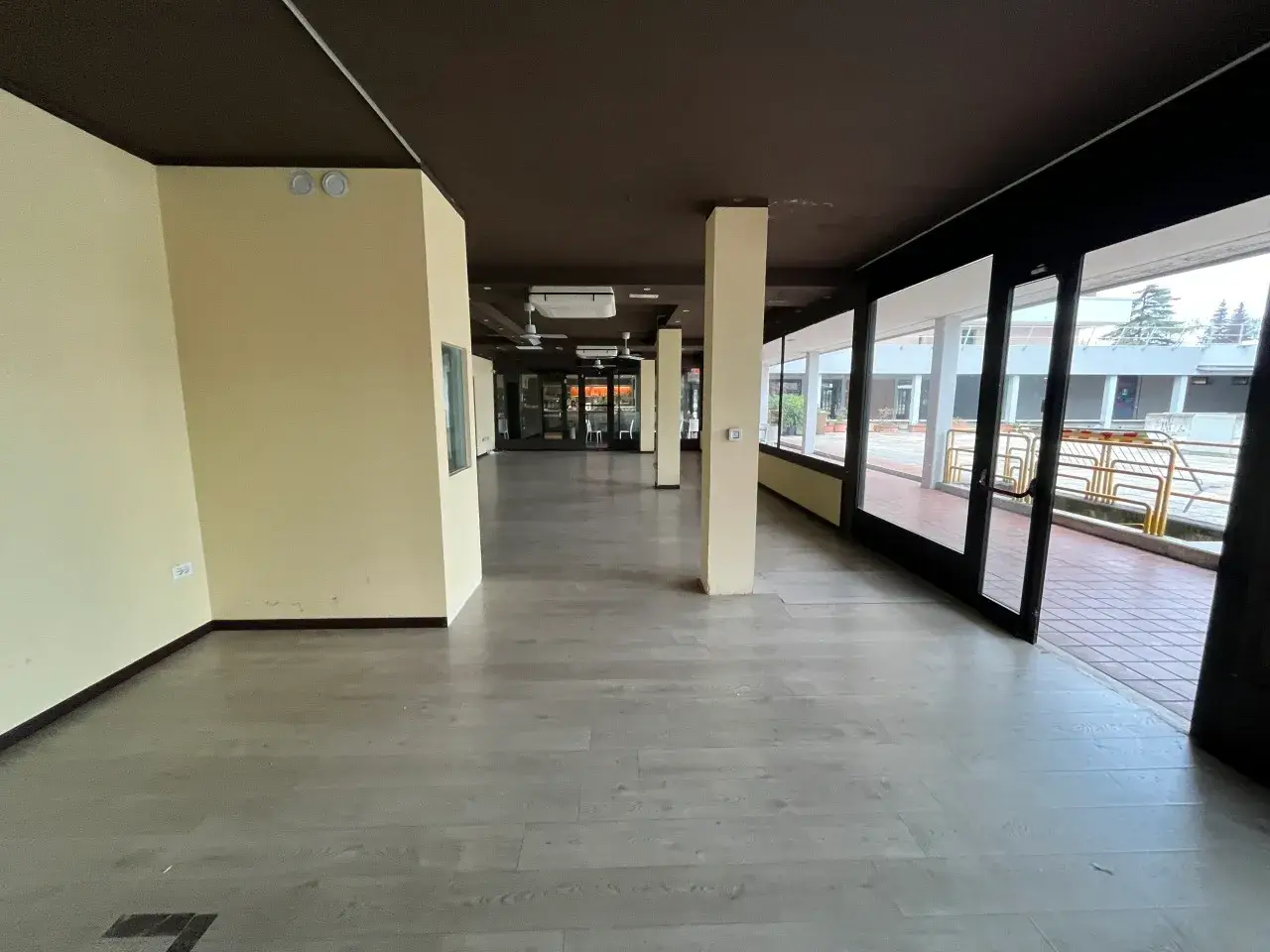 Palazzina commerciale in , Reggio nell'Emilia, {3} - Foto 2