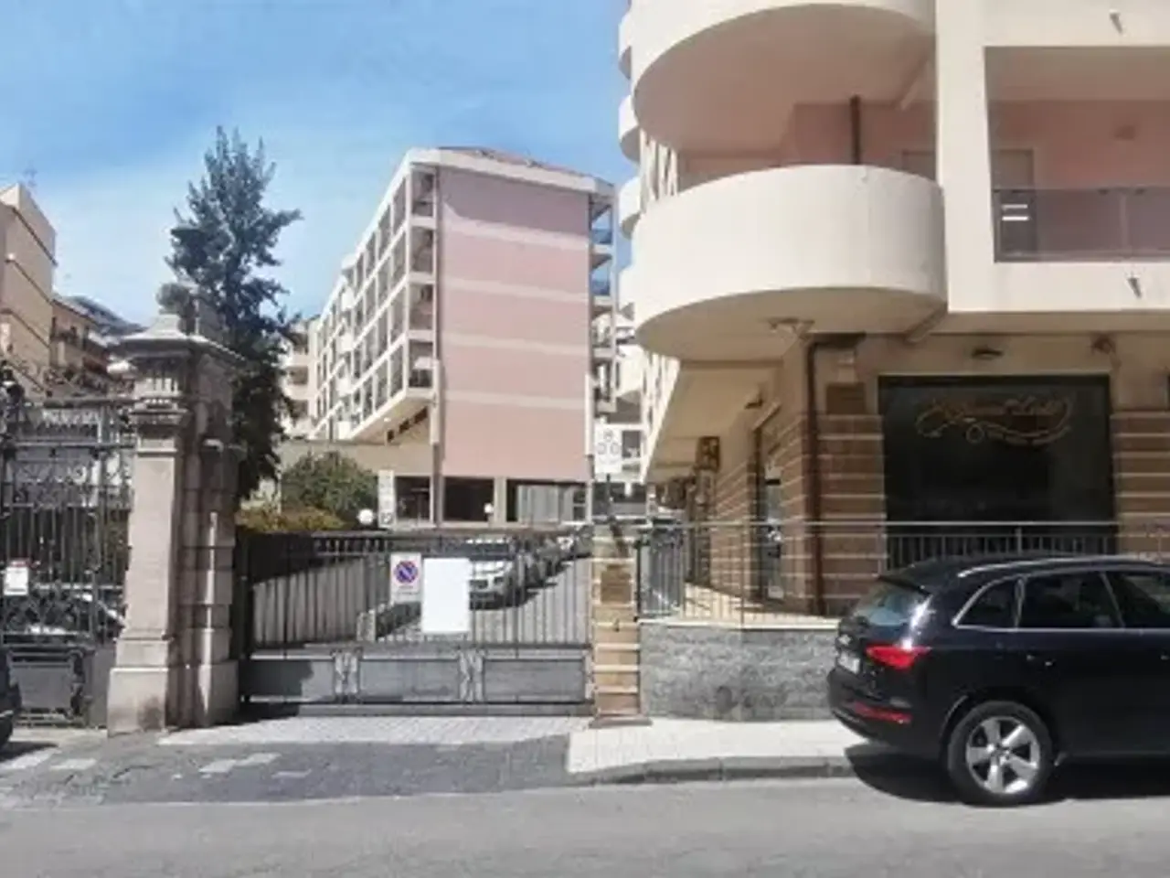 Magazzino in Via Marco Polo 186, Messina, {3} - Foto 1