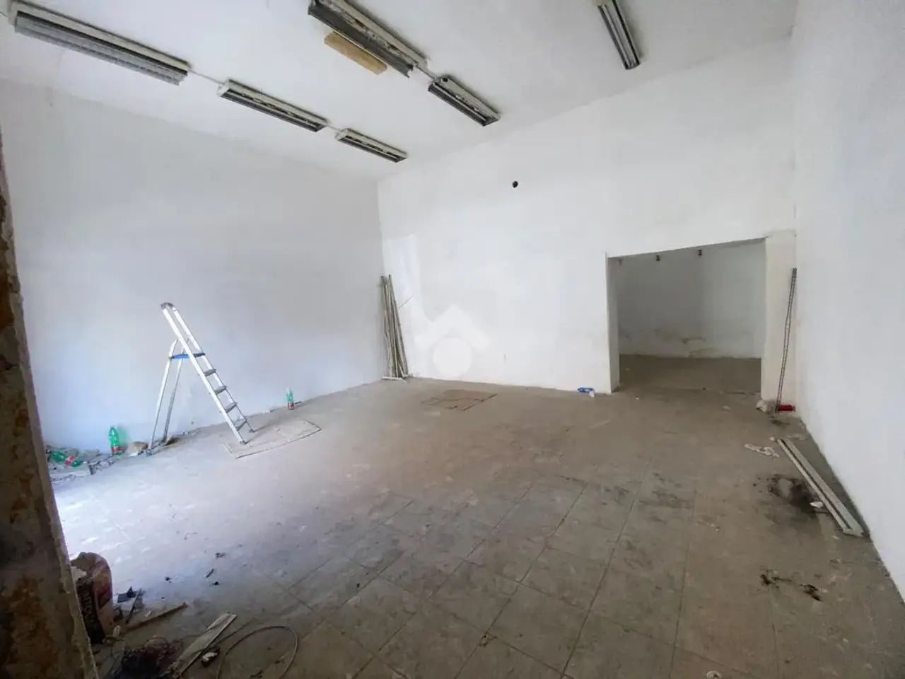 Negozio in Via Filippo Maria Briganti 486, Napoli, {3} - Foto 1