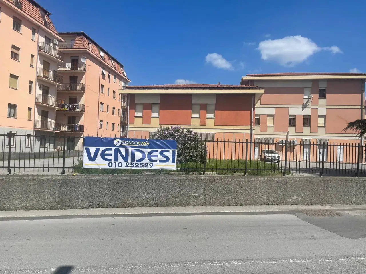 Capannone in Via Sanguinetti, Cairo Montenotte, {3} - Foto 1