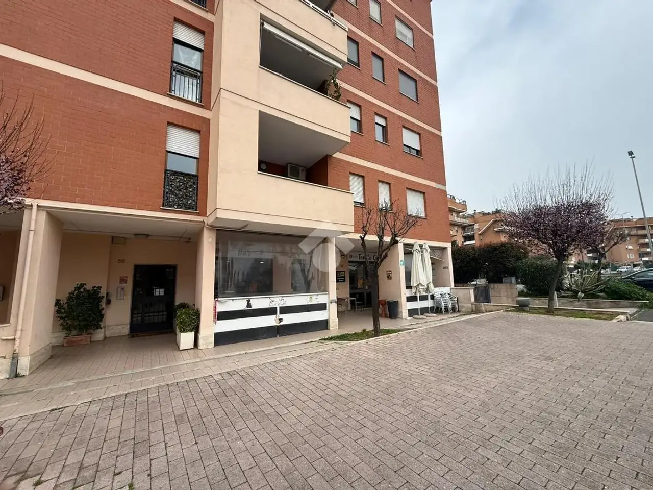 Negozio in Viale Indro Montanelli 80, Roma, {3} - Foto 1