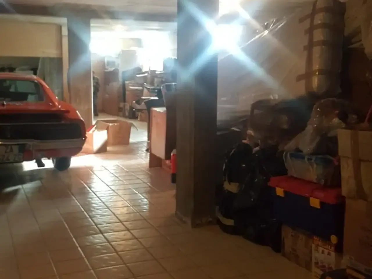 Parcheggio chiuso in , Massa, {3} - Foto 1