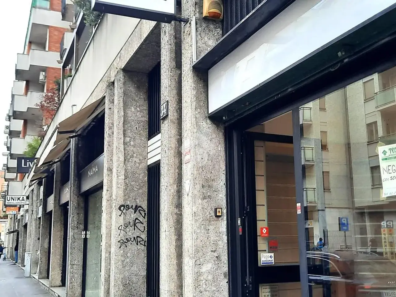 Negozio in Via Pordenone 34, Milano, {3} - Foto 1