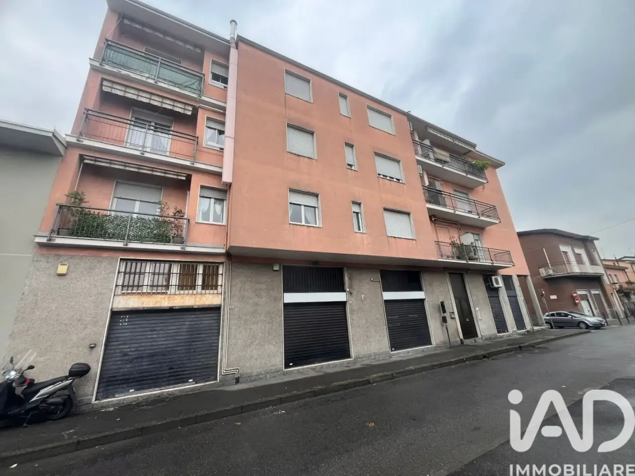Negozio in Via Trieste 28, Muggiò, {3} - Foto 1