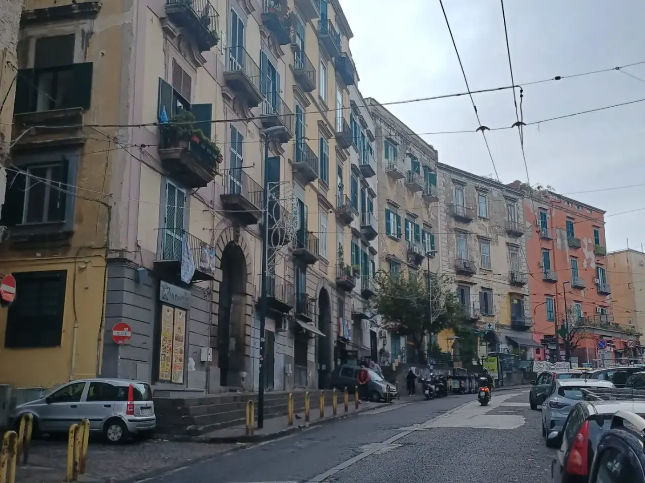 Deposito in Via Salvator Rosa, Napoli, {3} - Foto 2