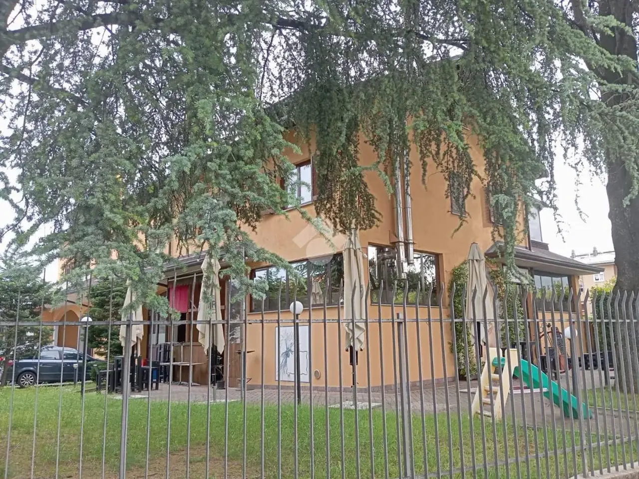 Negozio in Via Montenero 2, Gorla Minore, {3} - Foto 2