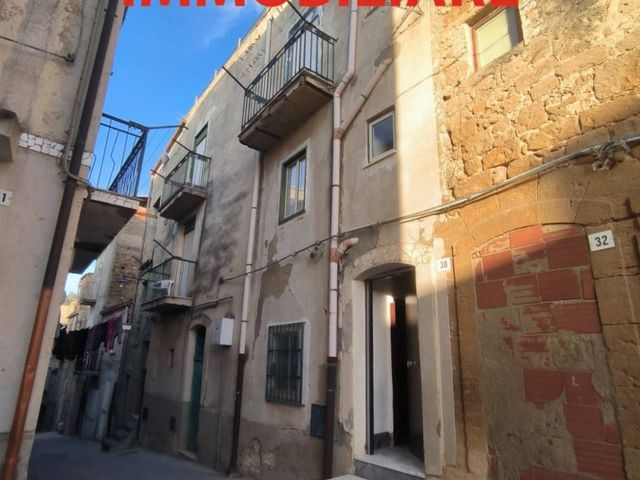 Quadrilocale in Via Blandino 36, Caltanissetta - Foto 1