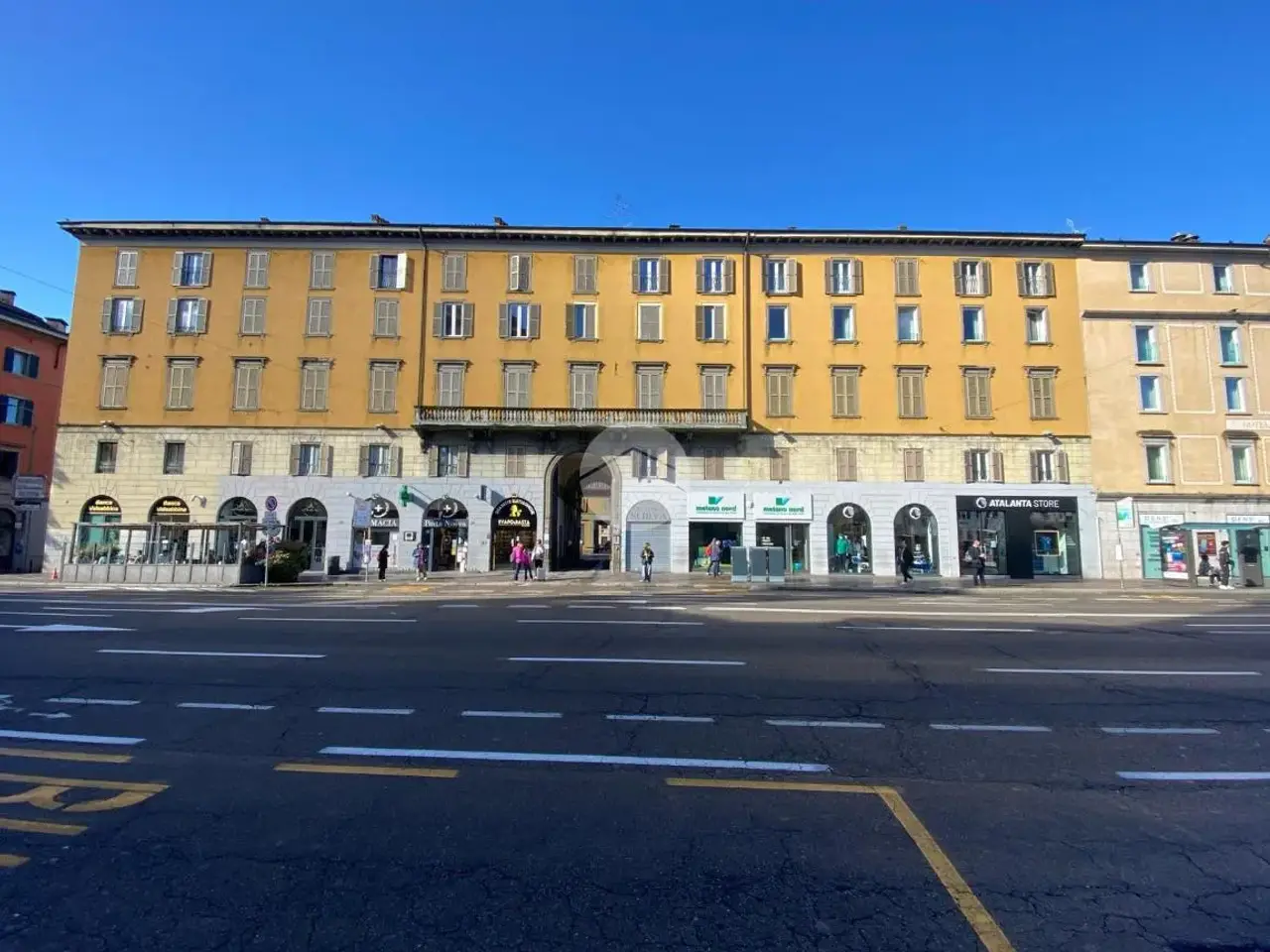 Ufficio in Viale Papa Giovanni XXIII, Bergamo, {3} - Foto 1