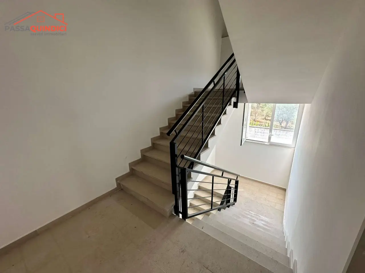 Palazzina commerciale in Via Giuseppe Fanelli  268, Bari, {3} - Foto 2