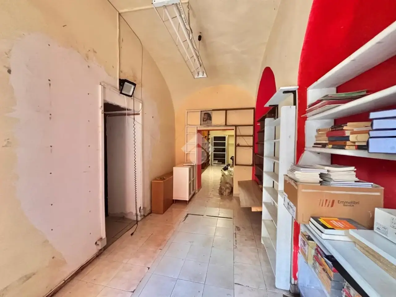 Negozio in Via Armando Diaz 71, Portici, {3} - Foto 2