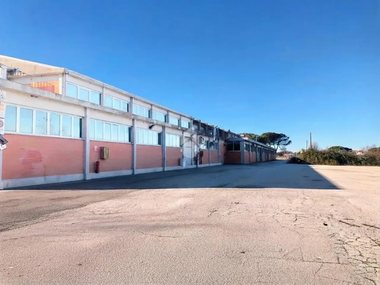Capannone in Via Pontina 30, Pomezia, {3} - Foto 1