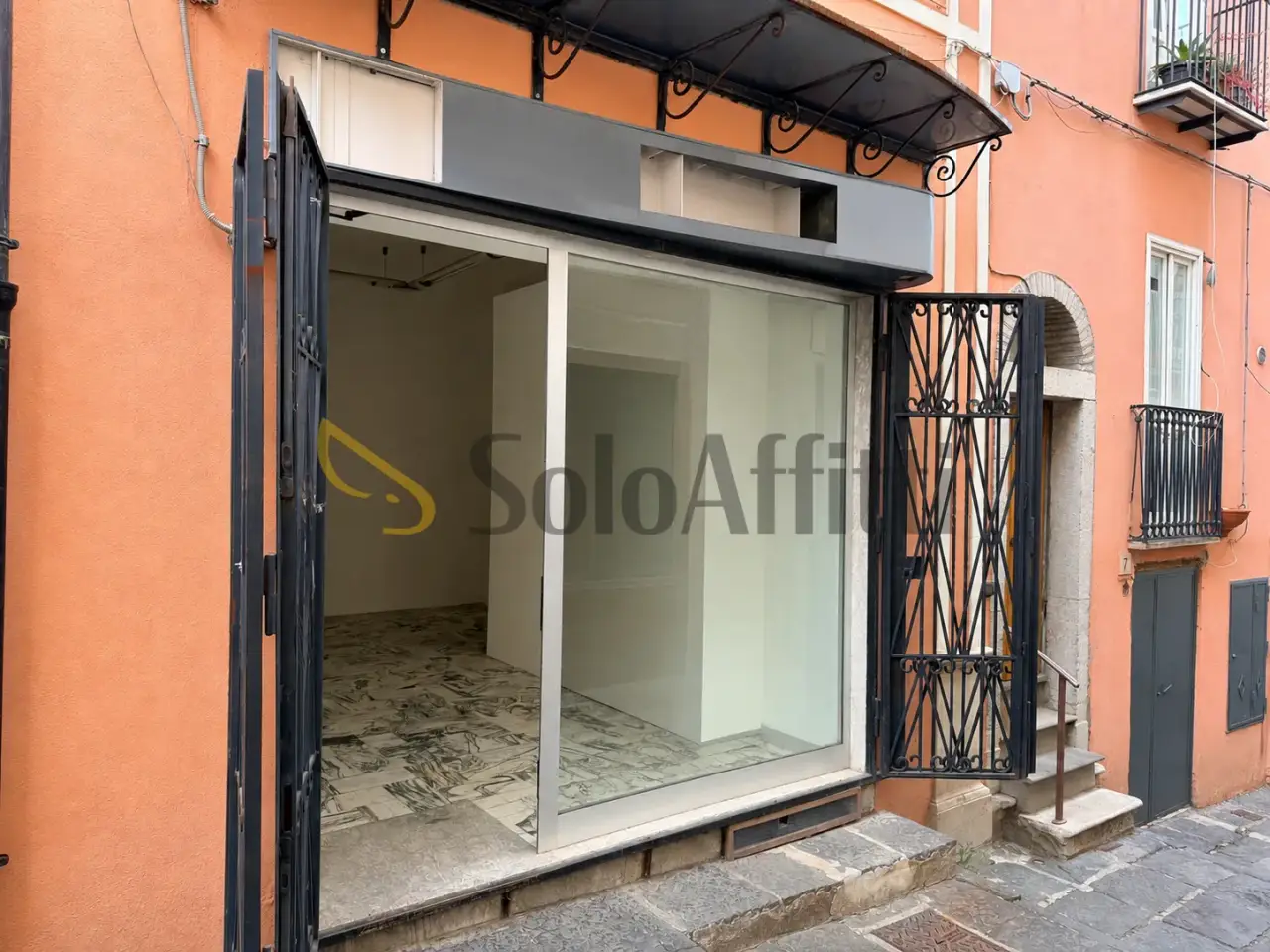 Negozio in Via Fratelli Bandiera 1, Potenza, {3} - Foto 2