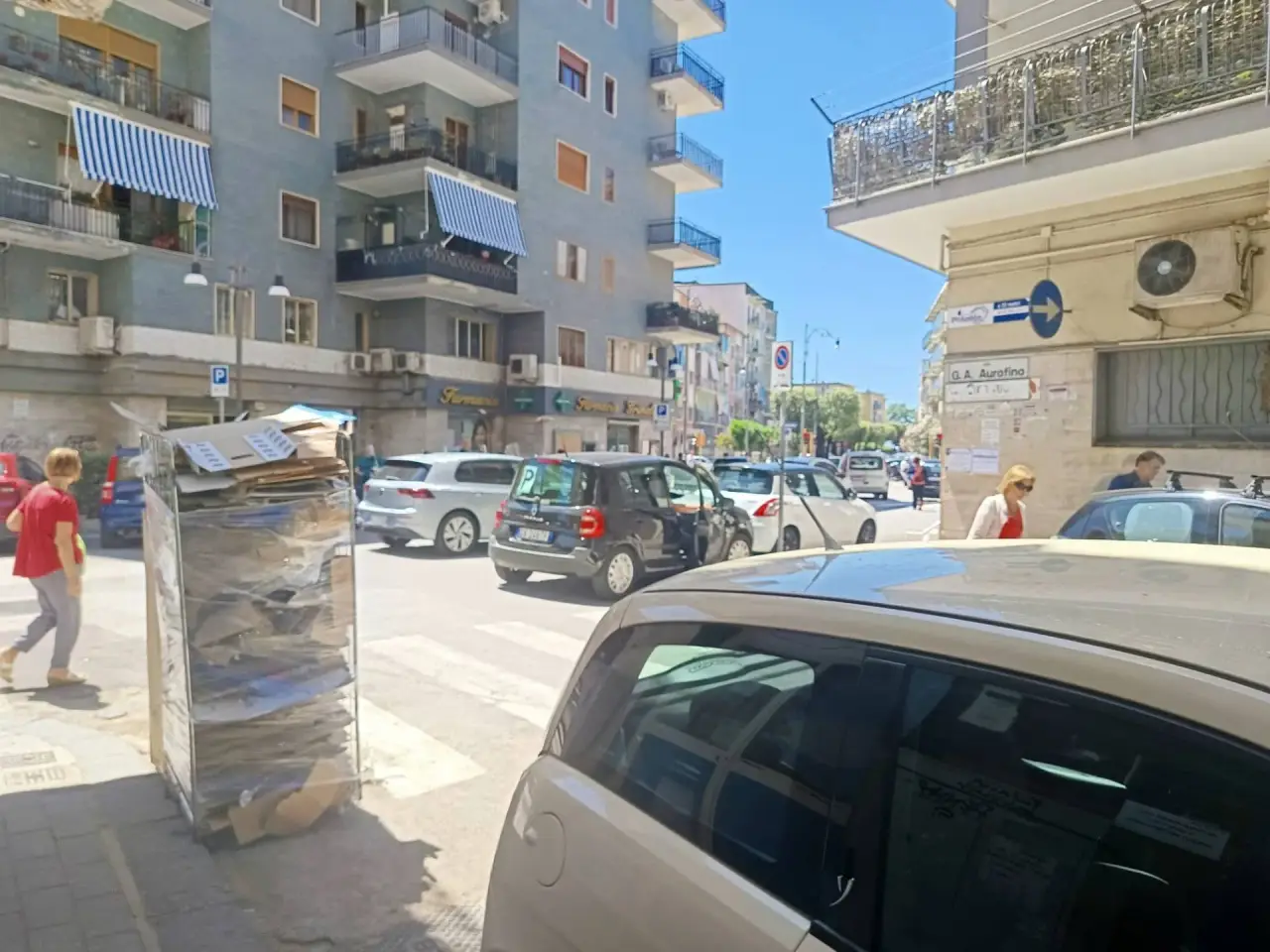 Negozio in Via Andrea Aurofino 14,16,18, Salerno, {3} - Foto 2