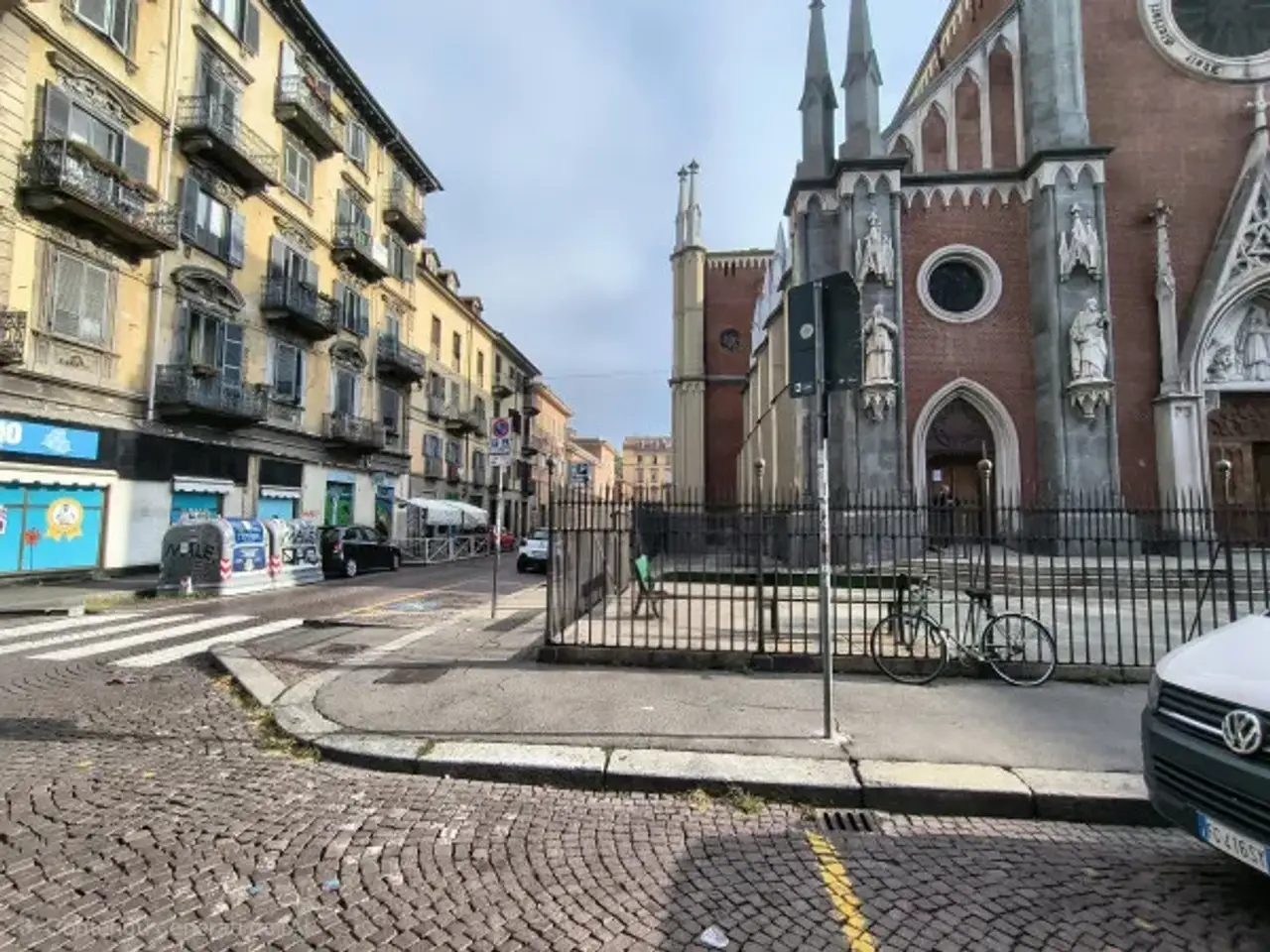 Negozio in Piazza Santa Giulia 5, Torino, {3} - Foto 2