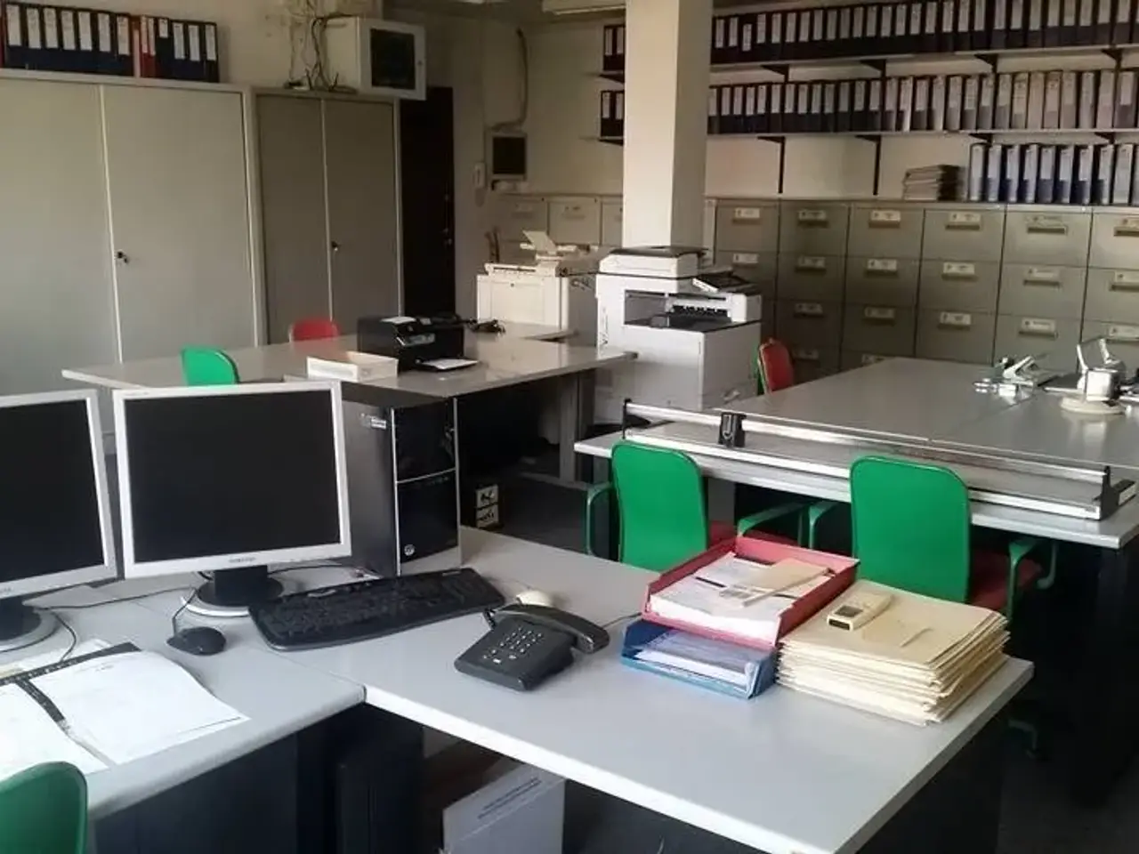 Ufficio in Via San Cristoforo 40 Trezzano sul Naviglio, Trezzano Sul Naviglio, {3} - Foto 1