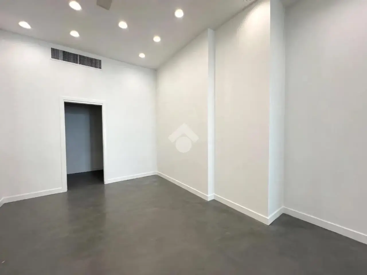 Negozio in Via Vittorio Emanuele Secondo 28, Monza, {3} - Foto 2