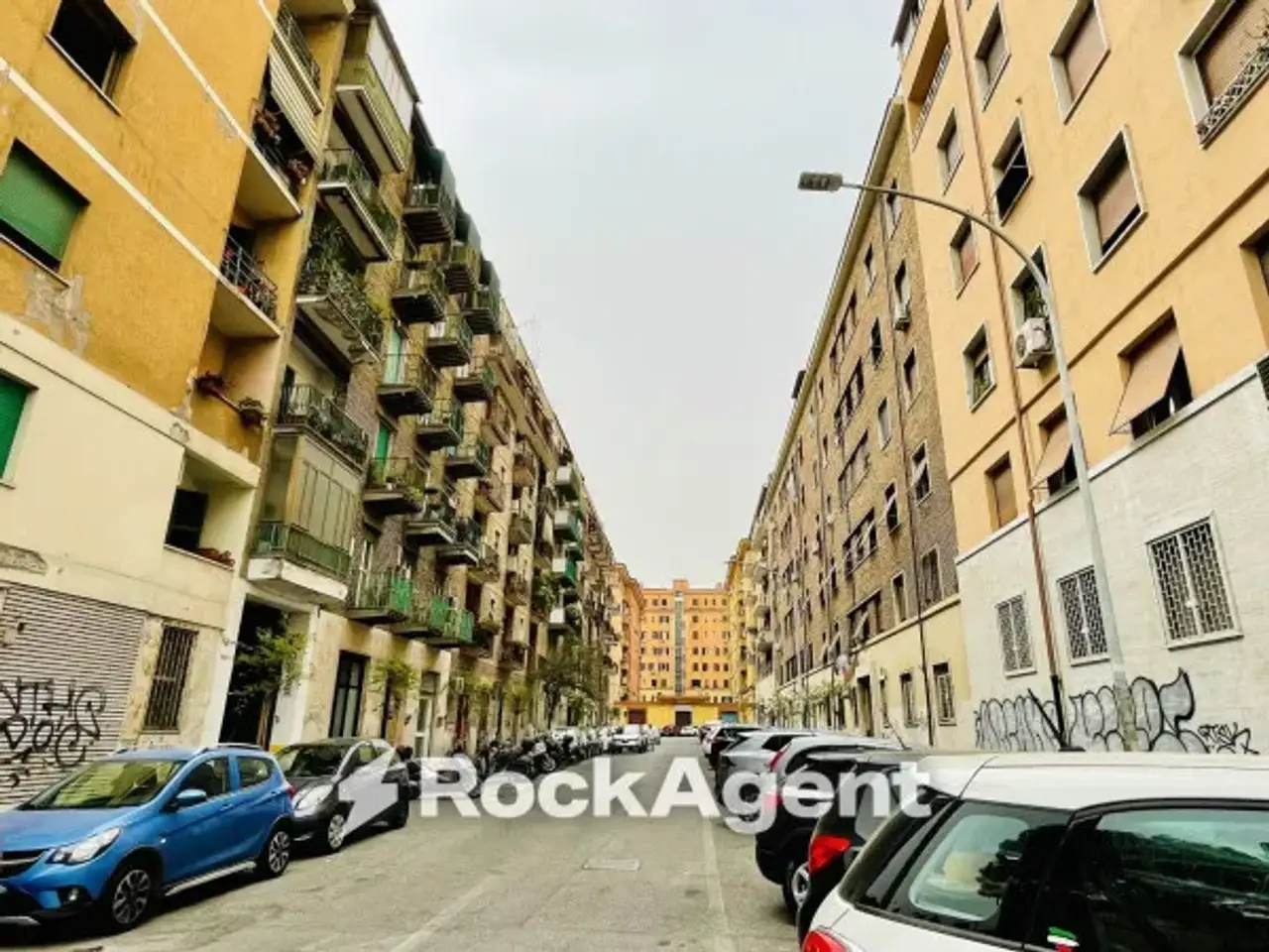 Negozio in Via Ruggero d'Altavilla 35, Roma, {3} - Foto 1